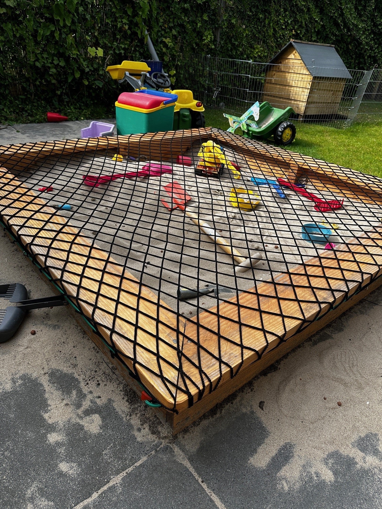 Elastisch Aanhangernet - Zwart - 1-2 x 2-3 meter - Rekbaar maasnet  - Inclusief elastiek rondom - UV bestendig - Image 9