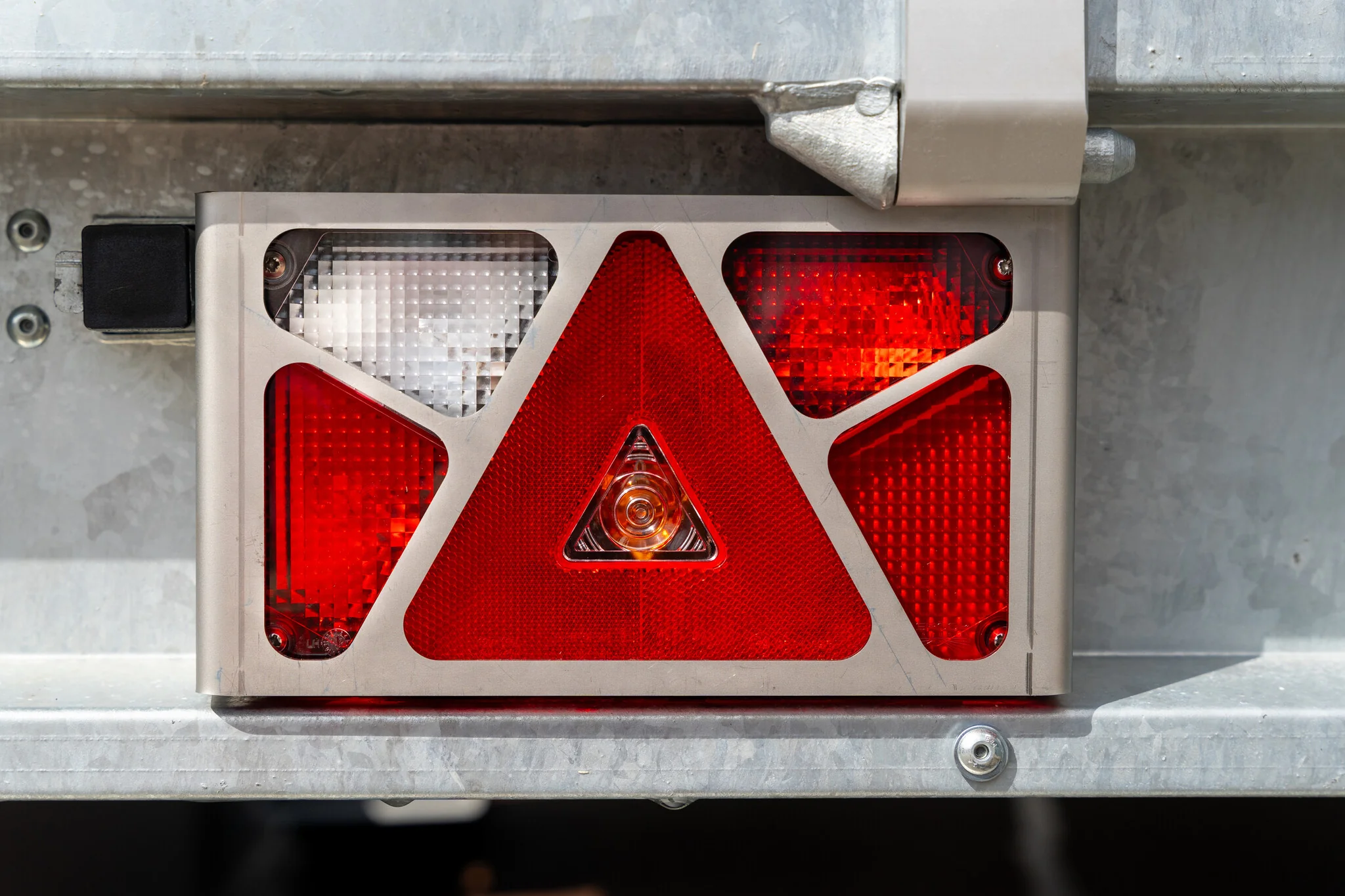 Beschermrek Aspock Multipoint 5 met vrije driehoek 245x140x65 mm - RVS materiaal - Image 3