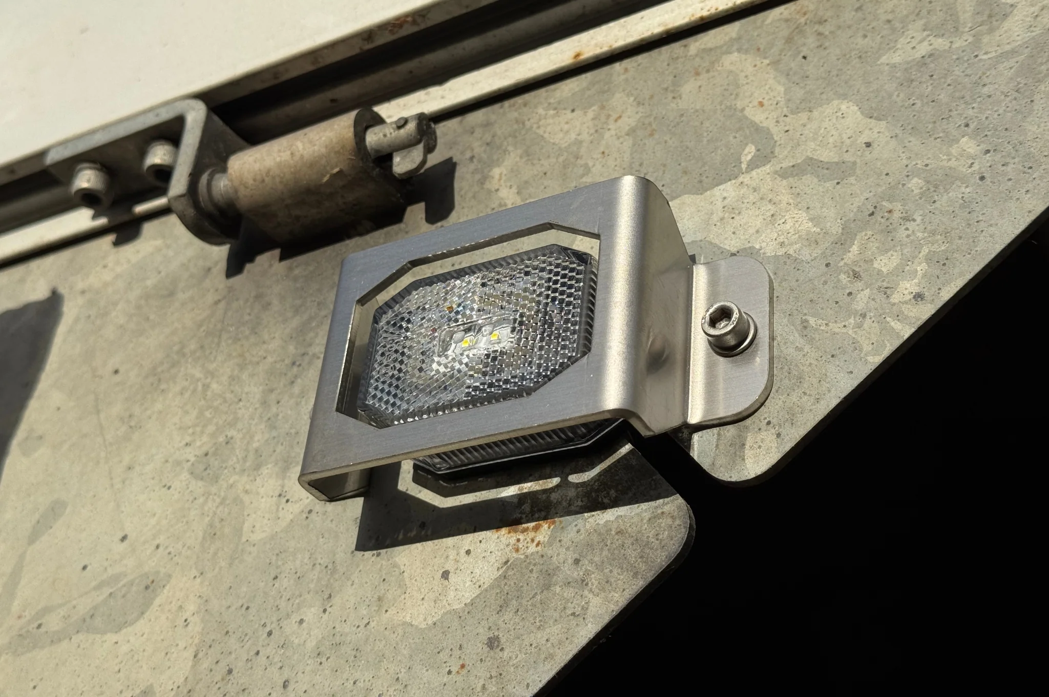 Beschermrek Aspöck Flexipoint - Geschikt voor Flexipoint achterlichten - RVS - 130x64x27 mm - Image 7