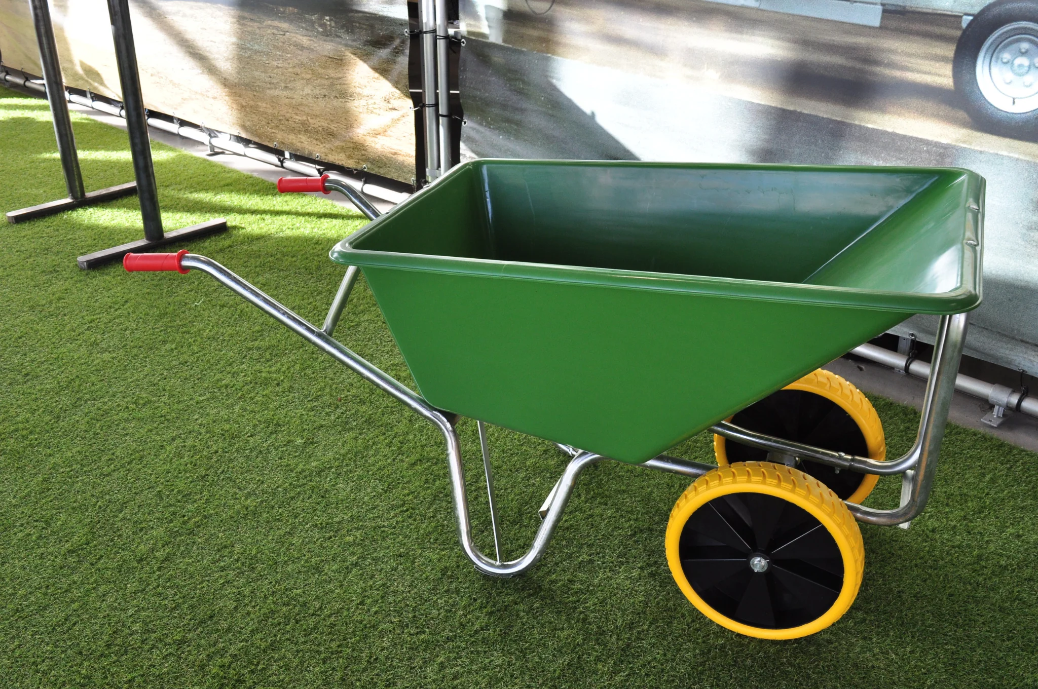 Kruiwagenwiel - 4.00-8 - massief/anti-lek band en zwarte kunststof velg - maximale belasting: 150 kg - asgat/naafdiameter: 20 mm - Image 7