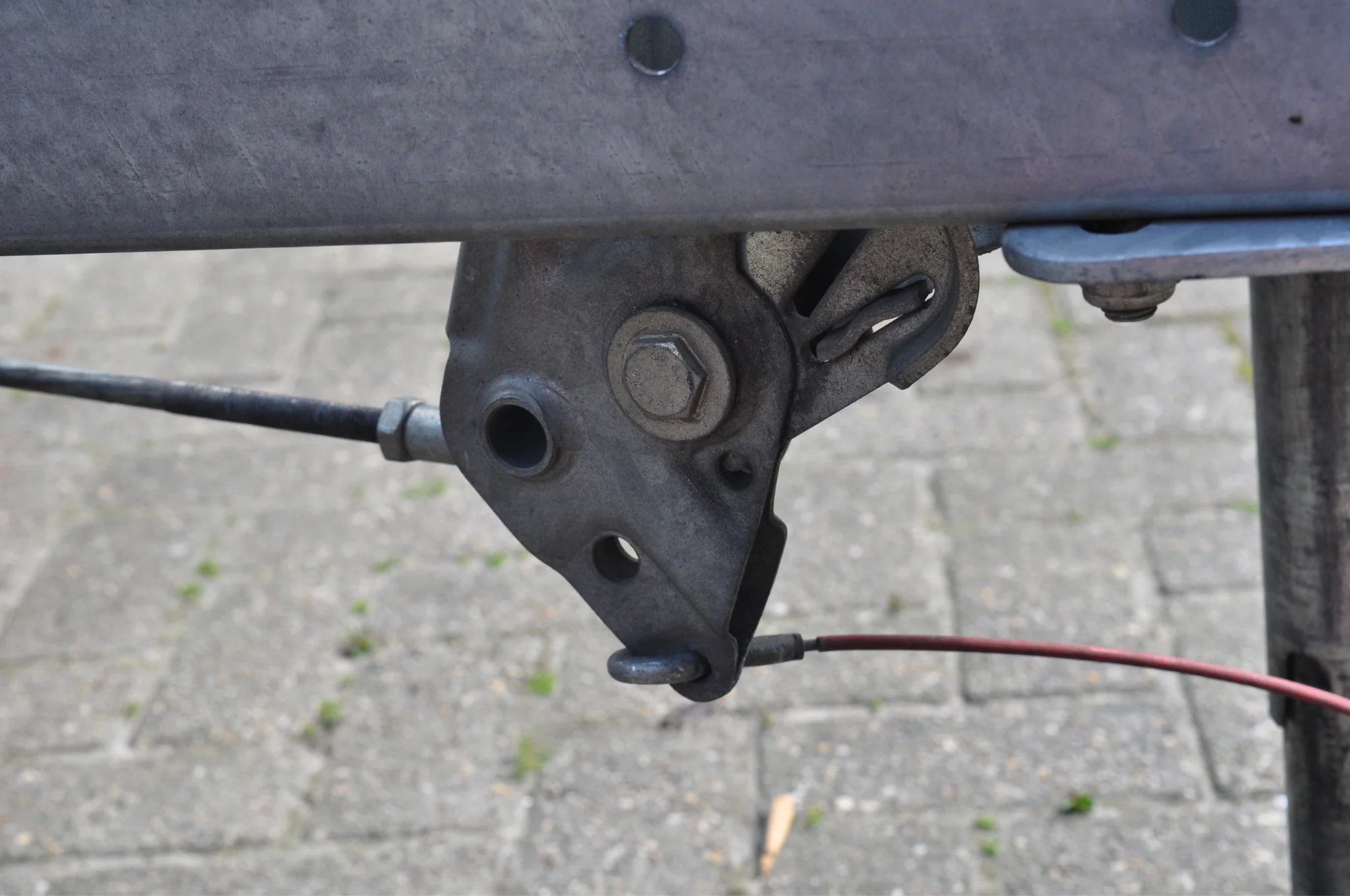 AL-KO oplooprem aanhanger - 251S - maximaal trekvermogen: 2600 kg - V-dissel aansluiting - onderbouw - Image 9