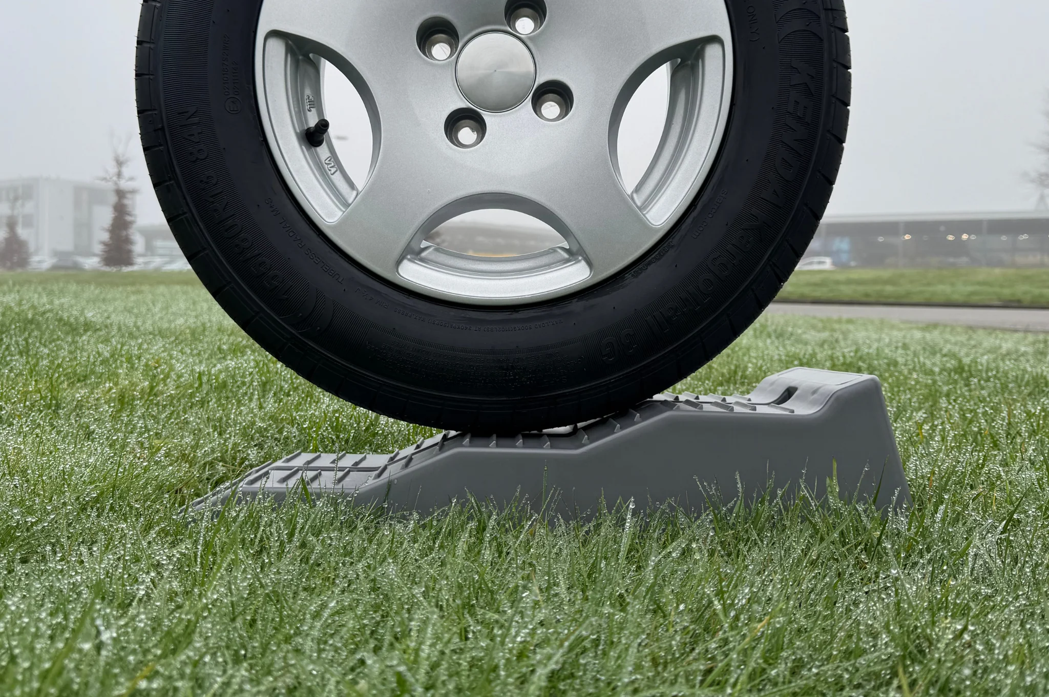 Set van 2 grijze oprijblokken/ leveller - 565x200x130 mm - 5000 kg maximaal draagvermogen - Image 6