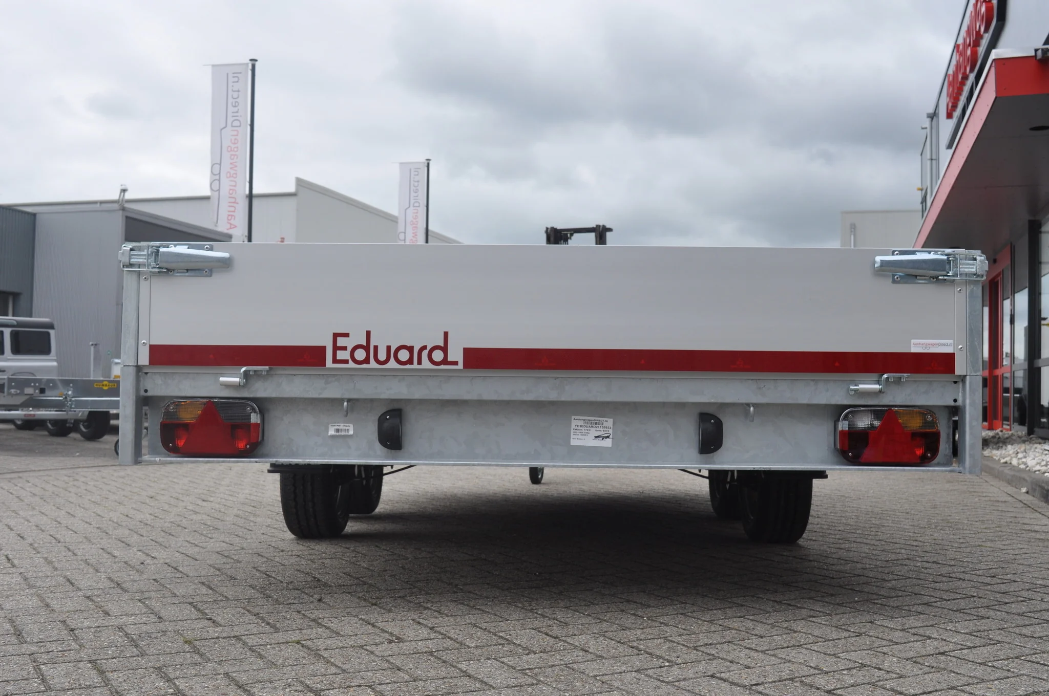 Geremde Eduard plateauwagen - 406x200 cm - 2700 kg bruto laadvermogen - 63 cm laadvloerhoogte - 30 cm borden - Image 6