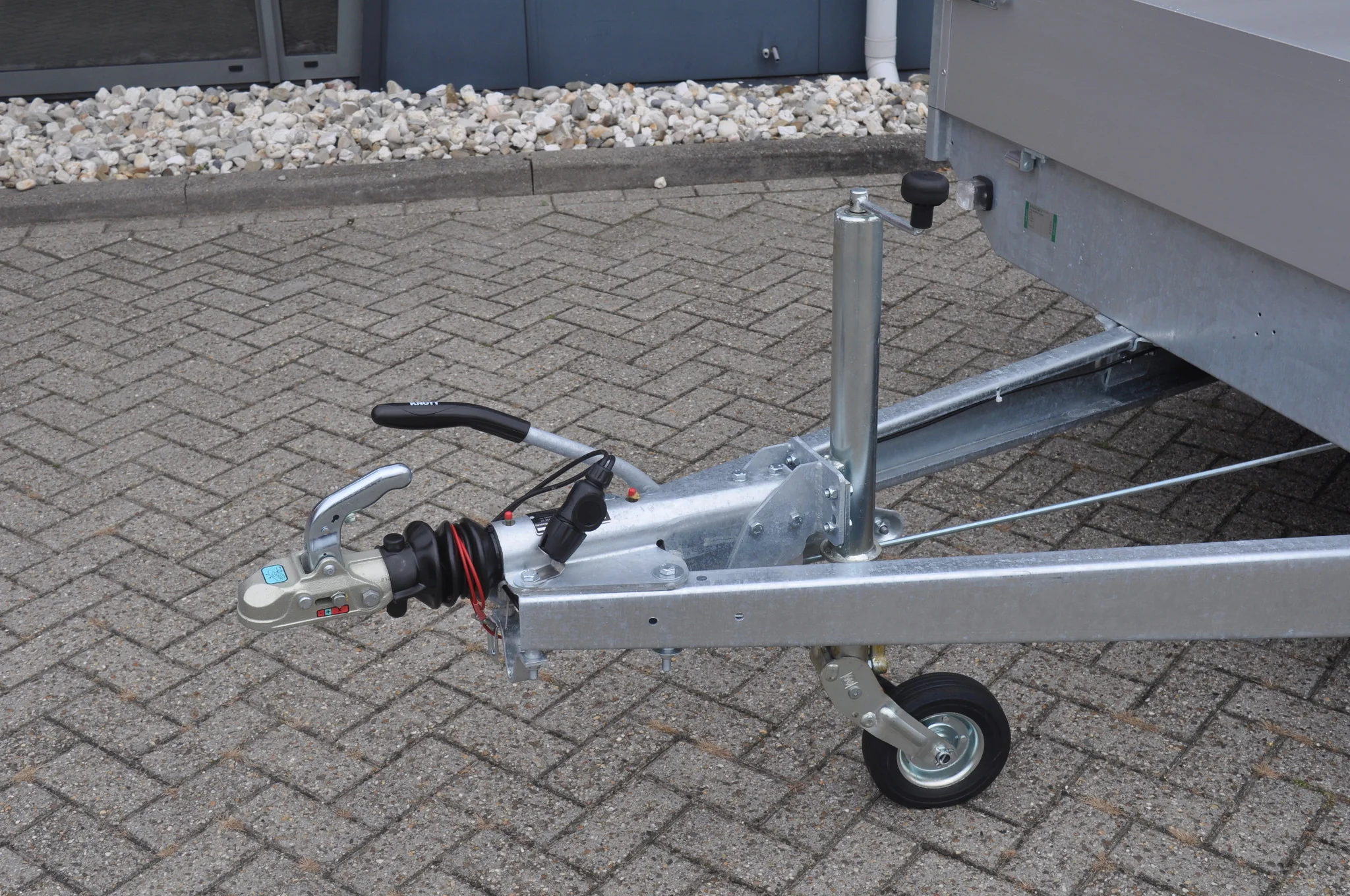 Geremde Eduard plateauwagen - 406x200 cm - 2700 kg bruto laadvermogen - 63 cm laadvloerhoogte - 30 cm borden - Image 7